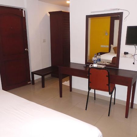 Hotel Wayanad Regency Kedavūr エクステリア 写真