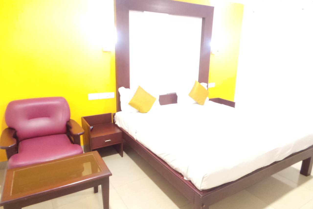 Hotel Wayanad Regency Kedavūr エクステリア 写真
